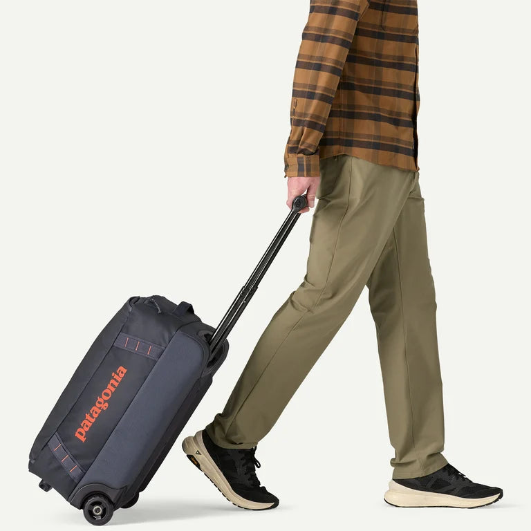 Black Hole Wheeled Duffel 40L – Real Cheap Sports, Ventura's