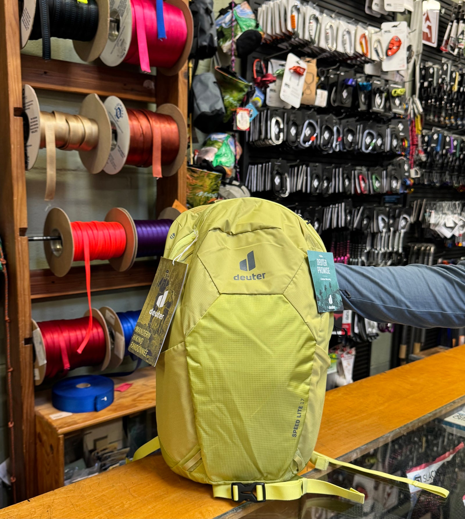 Speed Lite 17 Daypack, Deuter – Real Cheap Sports, Ventura's